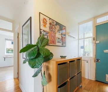 2 Bed Flat, Queensbridge Court, E2 - Photo 4