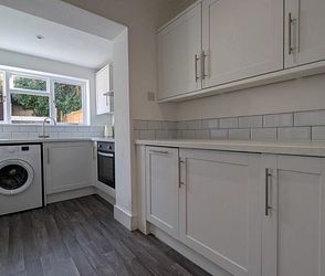 Burrow Road, CT19 6DH, Folkestone - Photo 3