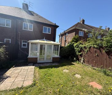 3 bedroom semi-detached house to rent - Photo 2