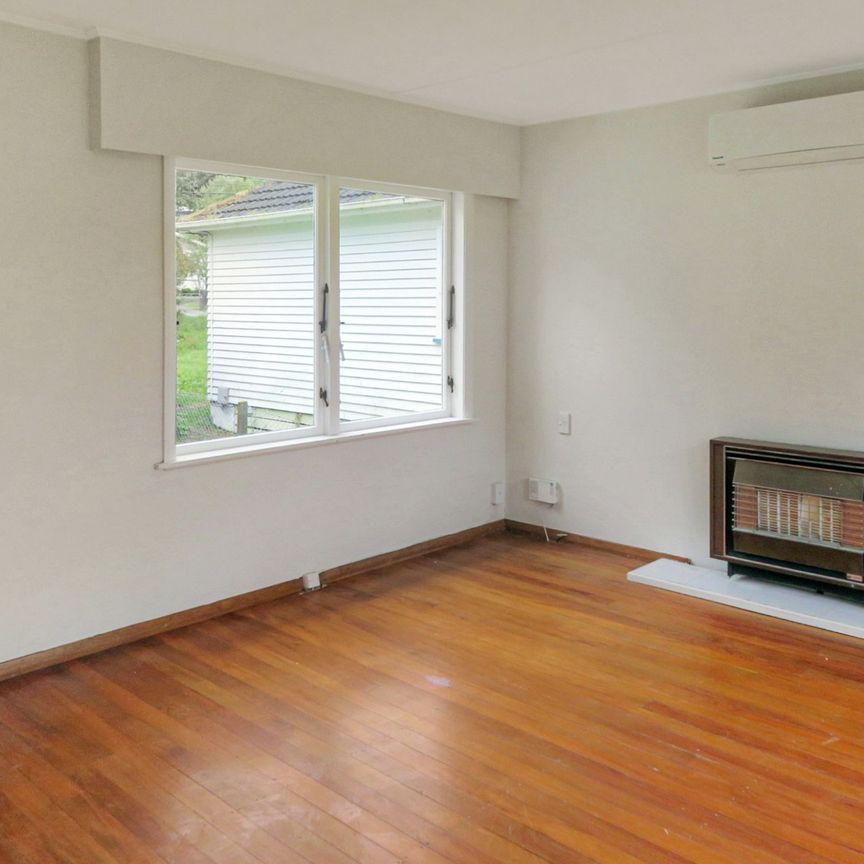 3-BED FAMILY HOME! - Photo 1