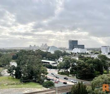 Modern Executive Living - Photo 4