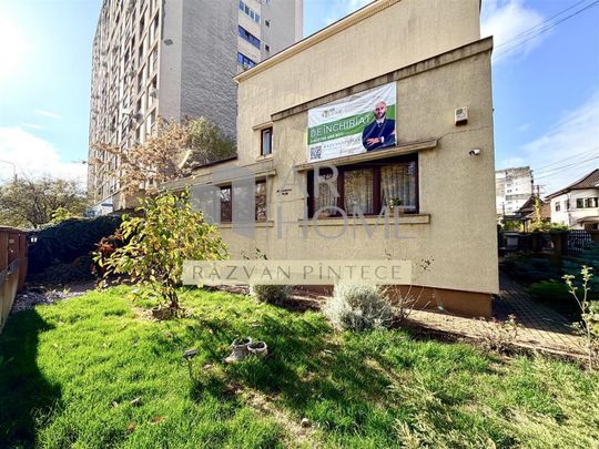 Vila D P, 6 camere, Bulevard, Ploiesti - Photo 1