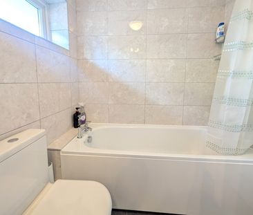 Cedar Drive, Sunningdale, Berkshire, SL5 - Photo 6