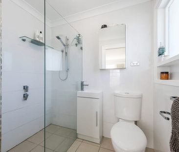 42 Silver Crescent, Westleigh NSW 2120 - House For Rent | Domain - Photo 2