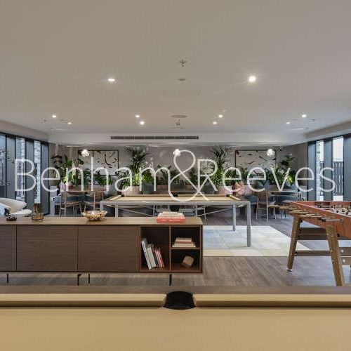 Maple Mews, Bow, E3 - Photo 1