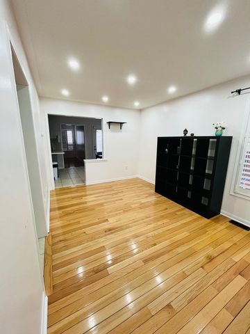 For Lease - 48 Herdwick Street Unit# UPPER LEVEL, Brampton, Ontario - Photo 3