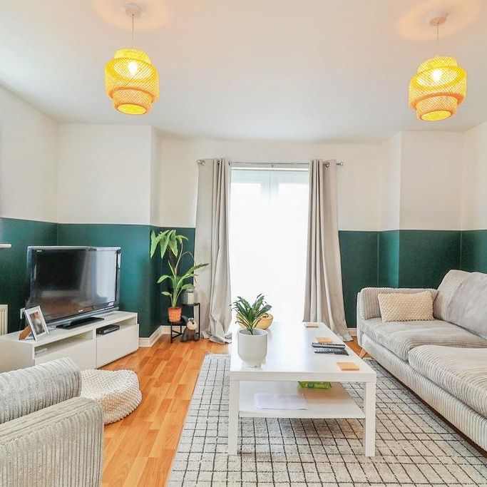 2 bedroom flat to rent - Photo 1