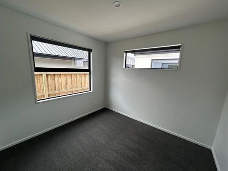 Modern Family Living in Pinewood Grange – 4 Bedrm - Photo 4