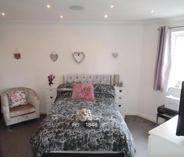 2 bedroom maisonette to rent - Photo 1