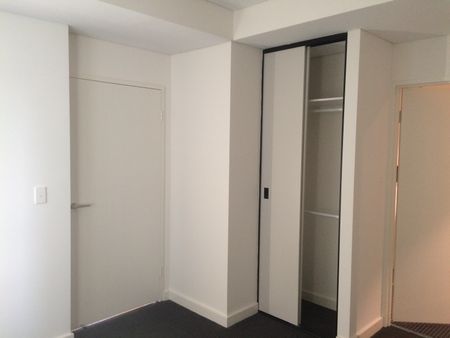 511/97 Dalmeny Ave Rosebery - Photo 2