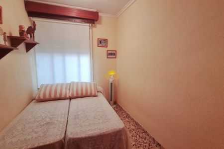 Long term rental, 2 bedroom apartment in the center of Torrevieja, Alicante. - Foto 4