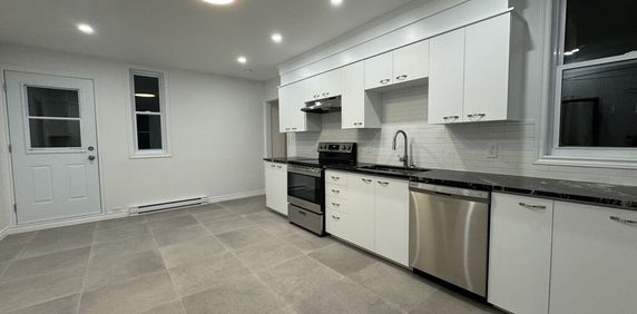 Ahuntsic - Superbe 6 1/2 Avec Parking - Photo 2