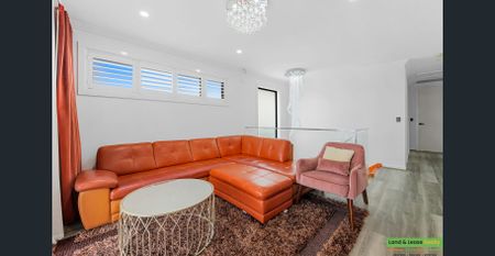 Beautiful family home in Emarald Hills/ Prestigious living - Photo 2