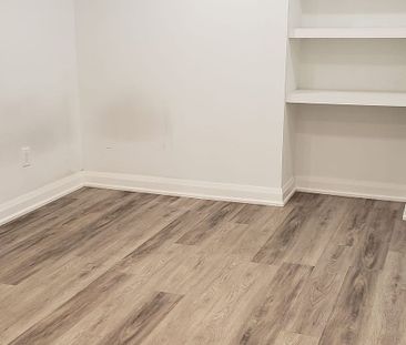 For Lease - 33 Major Crescent, Aurora, Ontario - Photo 1