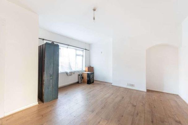 Stanley Close, Alperton, HA0 - Photo 1