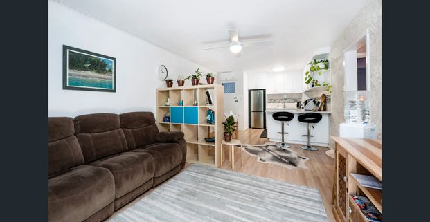 FABULOUS East Fremantle Appartment - Photo 1