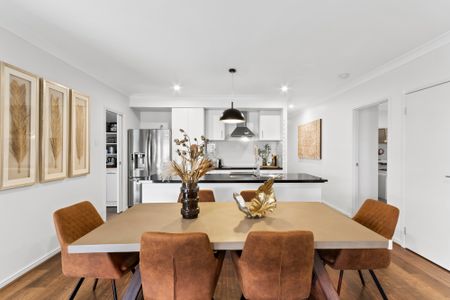 3 Woodgate Street, Oxley QLD 4075 - House For Rent - $900 | Domain - Photo 4