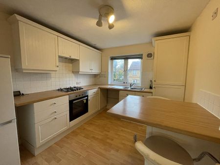 2 bedroom maisonette to rent - Photo 4