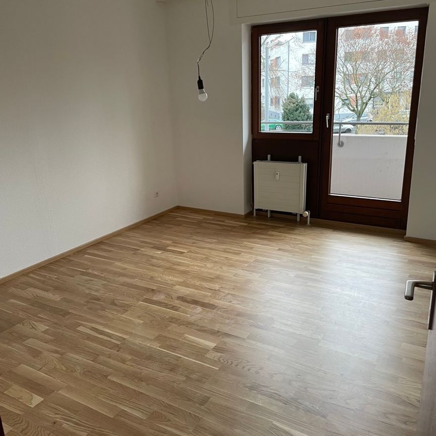 Großzügige, helle Wohung in beliebtem Karlsruher Prestigeobjekt - Foto 1