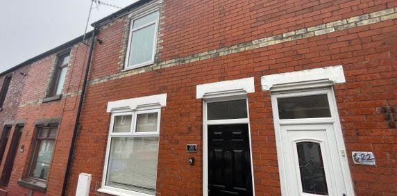 2 bed terraced house to rent in Freville Street, Shildon - Photo 2