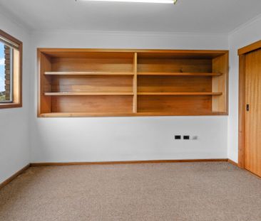 Convenient Location - Photo 6