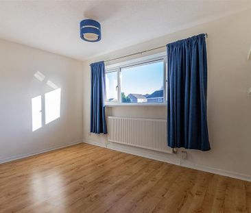 2 bedroom semi-detached house to rent - Photo 4