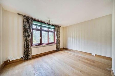 Woking, Surrey, GU22 - Photo 2