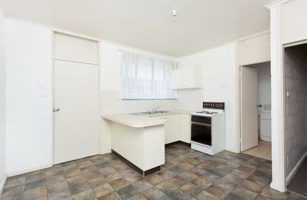 1/13 Adams Street, Queanbeyan - Photo 1