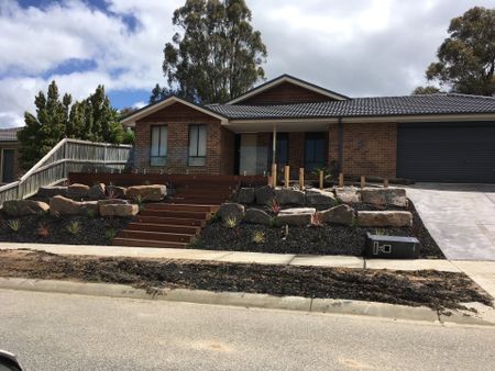 Pakenham - Photo 3