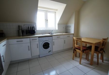 2 Bed - Apartment - Wadsley Park Village - Photo 5