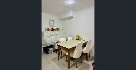 Simply a beautiful, clean and modern Home - Perfect for Modern Family! - Photo 3