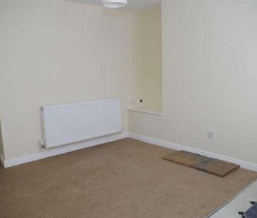 Bradford Road, Idle, BD10 - Photo 1