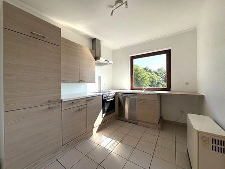 Bel appartement 2 chambres avec garage - Photo 3
