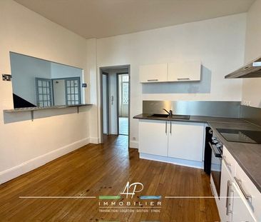 Location Appartement 4 pièces 88m² DIJON 21000 - Photo 2