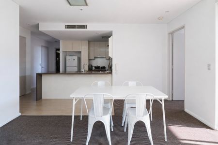 Spacious Floorplan | Central of Zetland | Ultimate Lifestyle - Photo 3