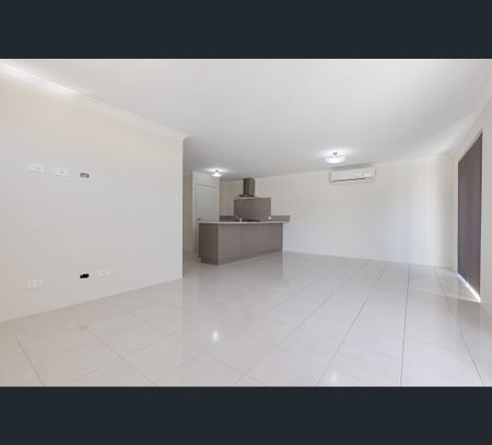 43 Sharperton Meander, Dudley Park, WA 6210 - Photo 3
