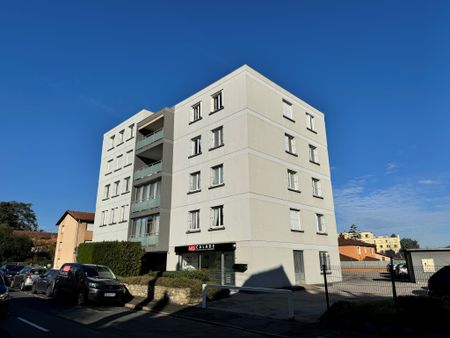 Meublé en location avec 3 pièces - route de Riottier - Résidence sécurisée calme - proche gare - Photo 5