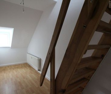 Schöne 3-Raum-Dachgeschosswohnung zentrumsnahe von Aue - Photo 3