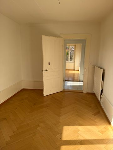 **À louer : Appartement 3 pièces au 3ème étage – Rue des Fleurs 24, La Chaux-de-Fonds** - Photo 4
