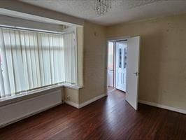 3 Bed Terraced House, Wilmur Avenue, M7 - Photo 1