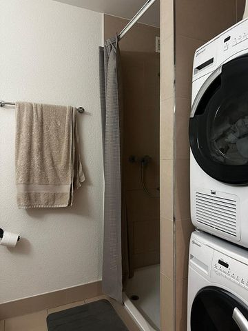 Grosszügige 2.5-Zimmerwohnung an idealer Lage zu vermieten! - Foto 2