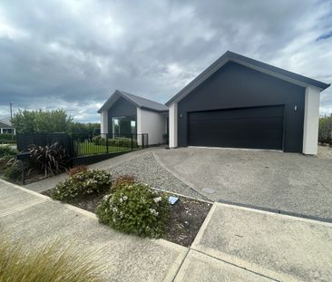 25 Sabine Drive, Richmond, Tasman - Photo 2