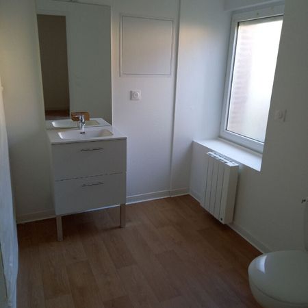 LAVAL, appt T2 de 45.60 m² - Photo 4