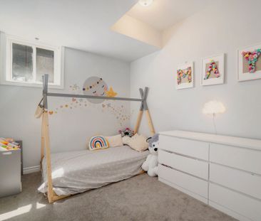 For Lease - 577 Takamose Private, Manor Park - Cardinal Glen and Ar... - Photo 3