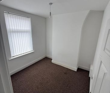 2 Bed Terraced House, Killarney Road, L13 - Photo 2