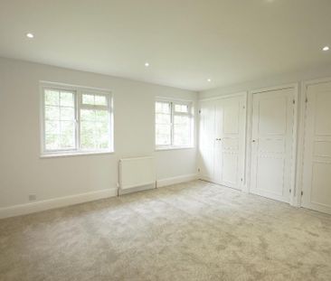 4 bedroom detached house to rent - Photo 6
