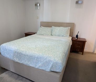 East Perth - Photo 2