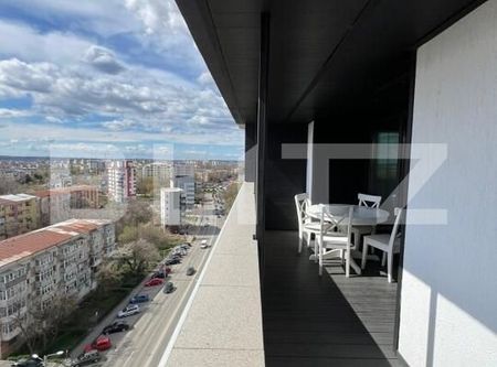 Priveliste exceptionala! Apartament 3 camere cu terasa, zona Consul - Fotografie 3