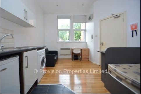 Studio flats in Leeds - Photo 1