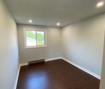 For Lease - 48 Homefield Square, Clarington, Ontario - Photo 3